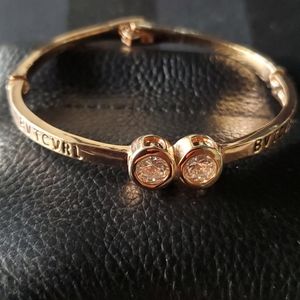 Fashion Jewelry bracelet.